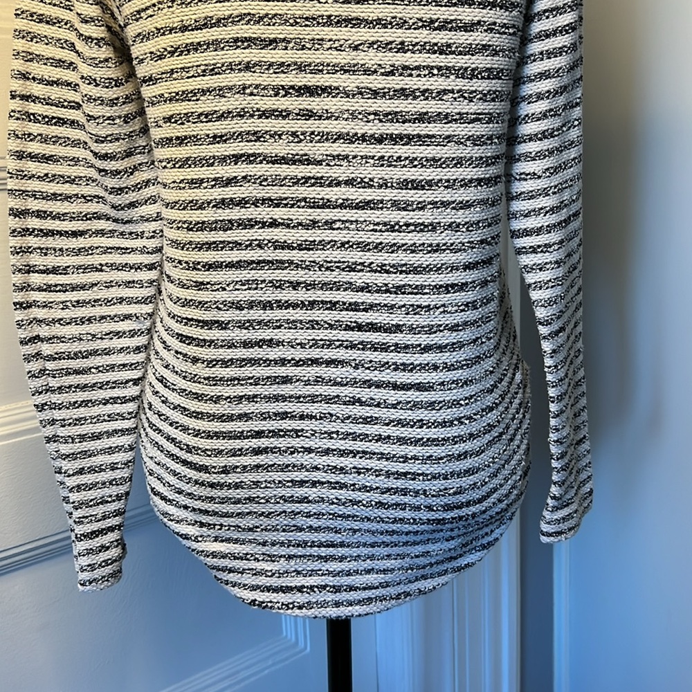 Loft Pullover - image 8